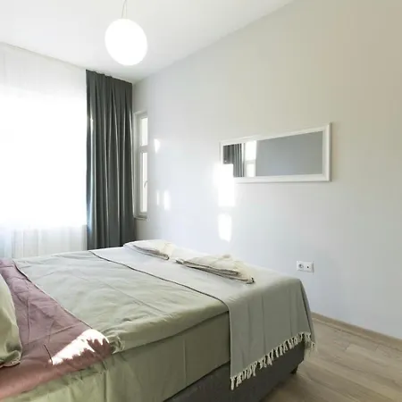 From Past To Today #oldcity #modernapartment Κωνσταντινούπολη